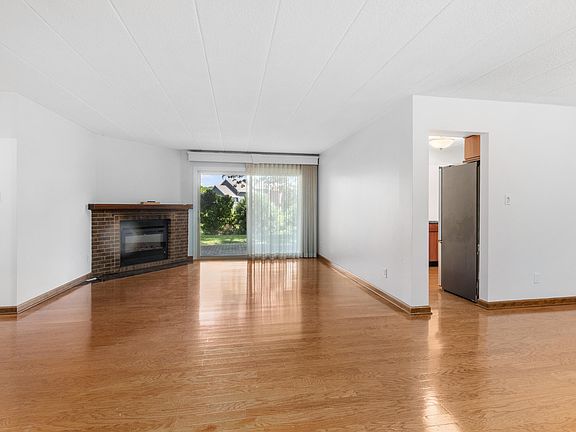 5th image of 2511 E Lakeshore Dr Unit A-1