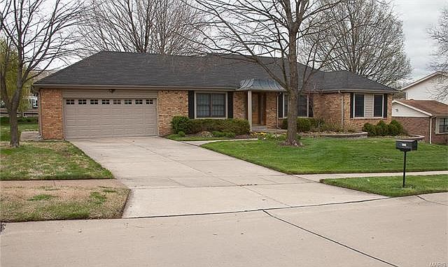 2nd image of 1322 Willow Brook Dr