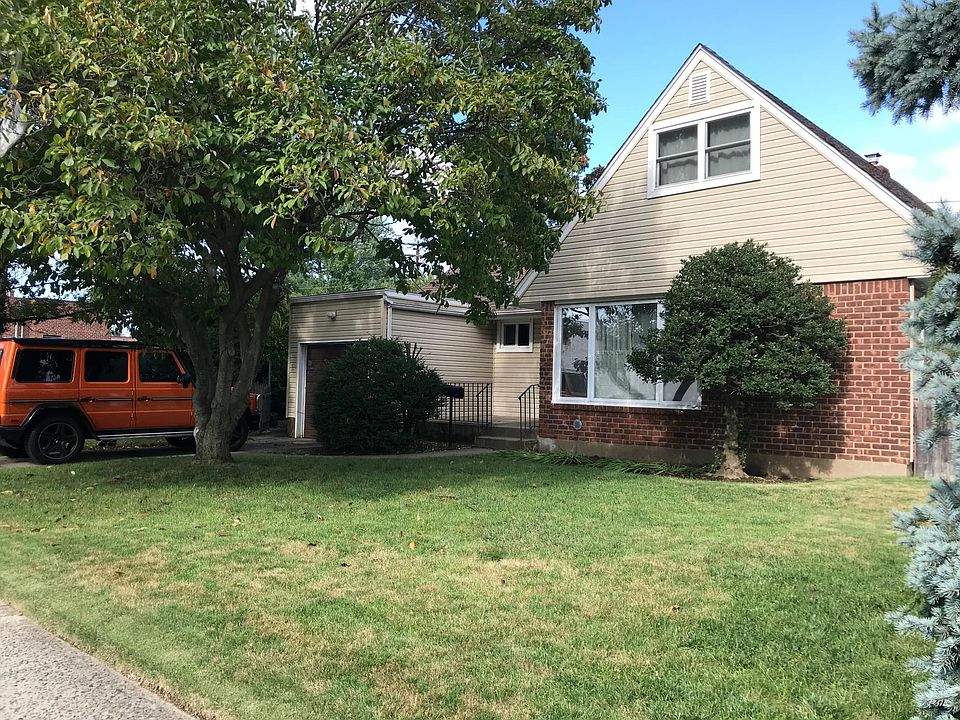 1st image of 174 Rose Ln
