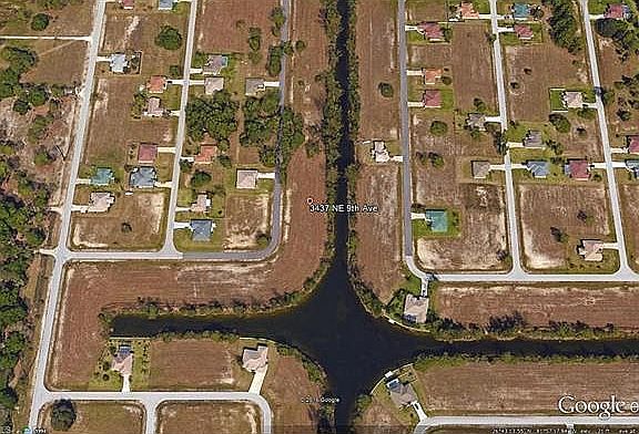 2nd image of 3437 NE 9th Ave