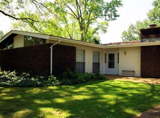 7 Laurelwood Ct, Saint Louis, MO 63146