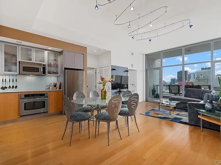 575 6th Ave #1301 — Photo 4