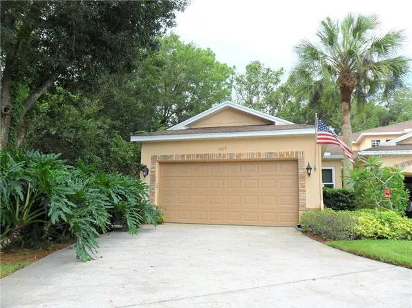 2219 Preservation Dr, Plant City, FL 33566