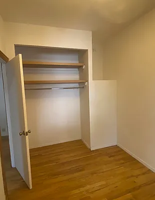 Rented by Dynamik Realty | media 18