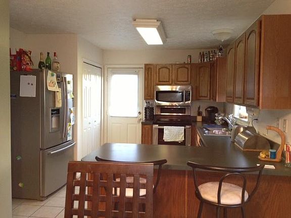 2nd image of 10630 Hamiltons Crossing Dr