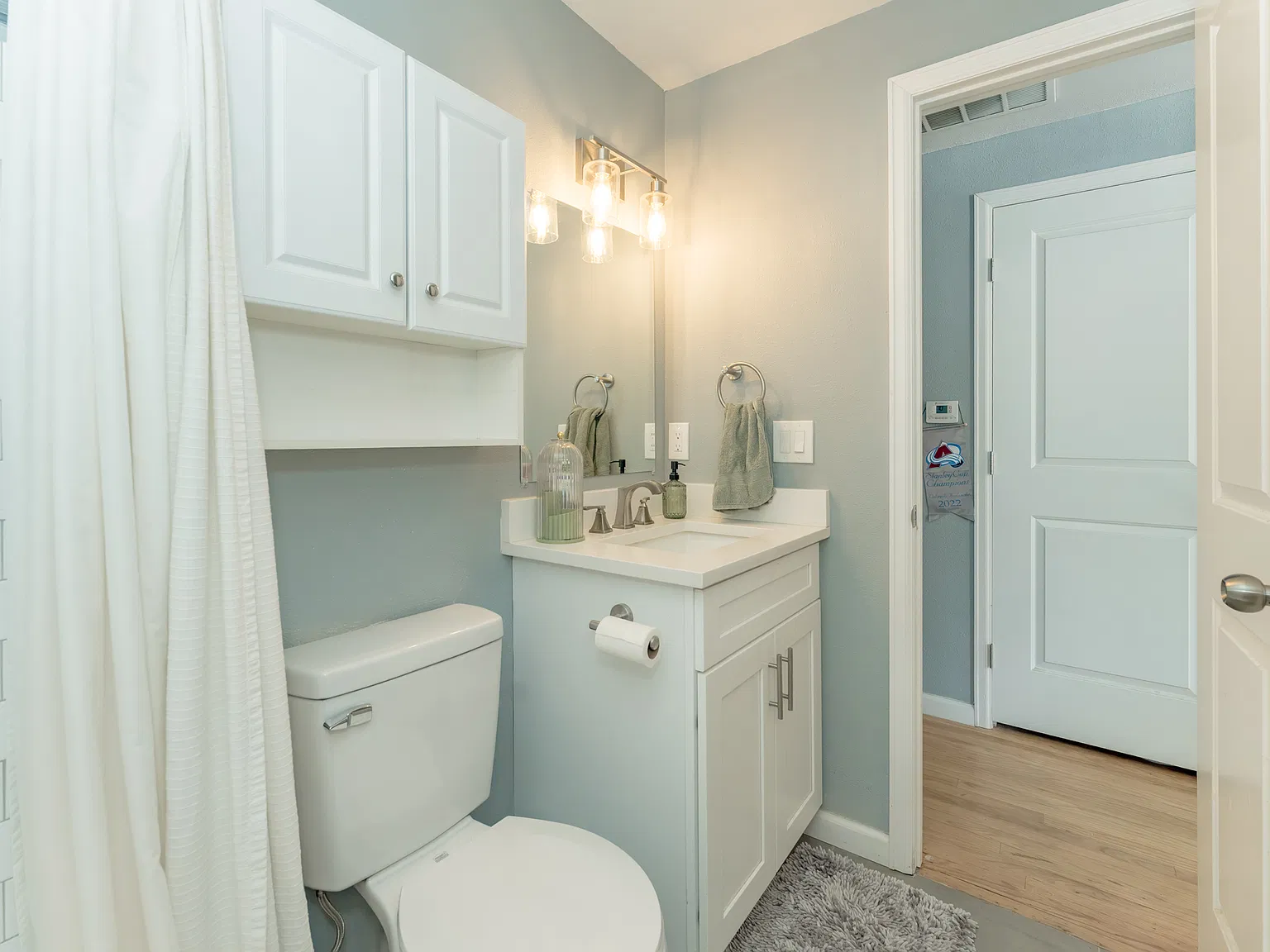 5 bed, 2040 sqft, $4,000 — Photo 3
