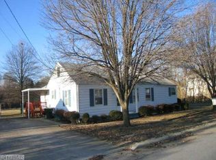 1327 W Front St, Eden, NC 27288