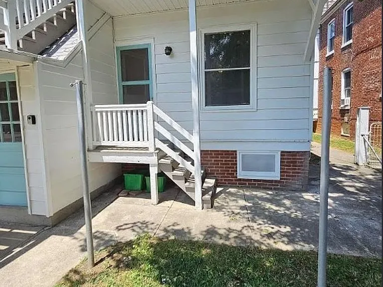 748 Madison Ave — Photo 9