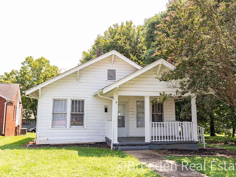 427 N Green St — Photo 1