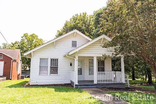 427 N Green St Photo 1