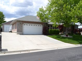 10046 S Aberdeen Cir, South Jordan, UT 84009