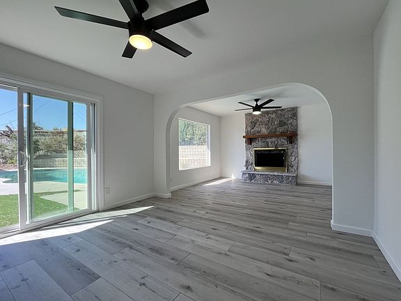 3rd image of 158 Pinehurst Ct