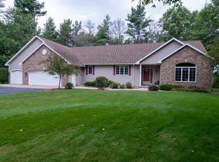 740 River Oaks Trl, Mosinee, WI 54455