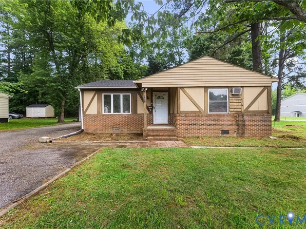 507 Tavern St, Blackstone, VA 23824