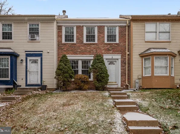 3 Chins Ct, Owings Mills, MD 21117