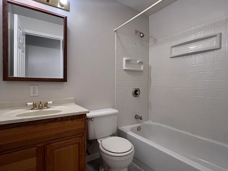325 S Courtland Ave #4 — Photo 7