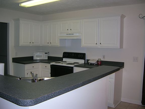 3rd image of 1104 Waverunner Ct E