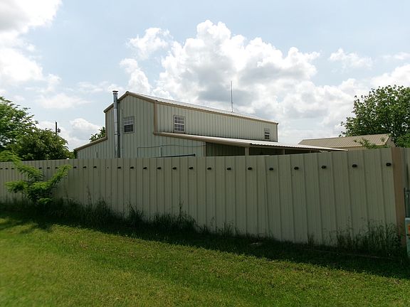 5th image of 430 Waterfront Row