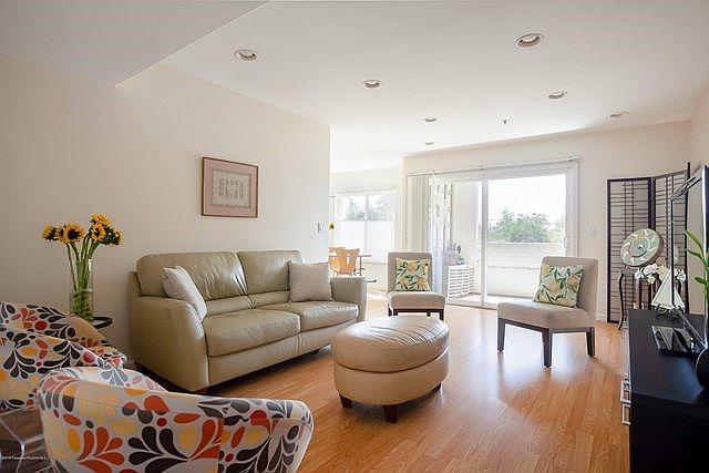 430 N Holliston-11