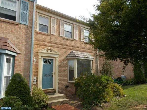 3915 Gatehouse Ln, Skippack, PA 19474