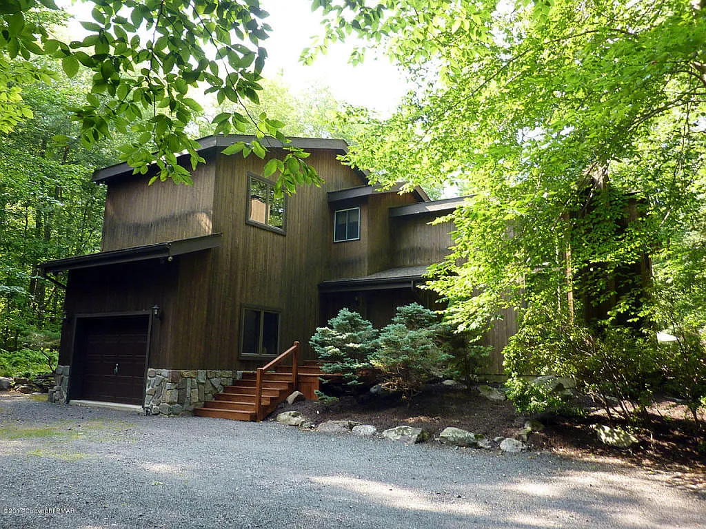 306 Wampum Way photo 1
