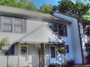 355 Patchen Rd APT 6, South Burlington, VT 05403