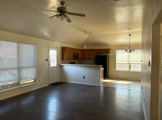 700 Sawyer Dr, Saginaw, TX 76179
