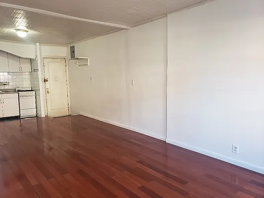 Rented by Metropolitan Property Group | media 3