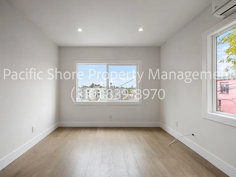 1420 Fairbanks Pl — Photo 3