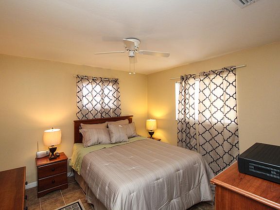 5th image of 840 Cape Coral Pkwy W #2