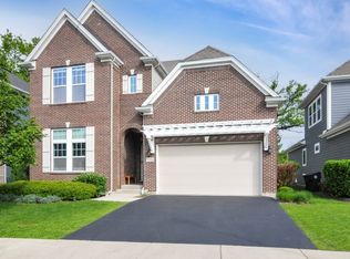 1076 Ironwood Ct, Glenview, IL 60025