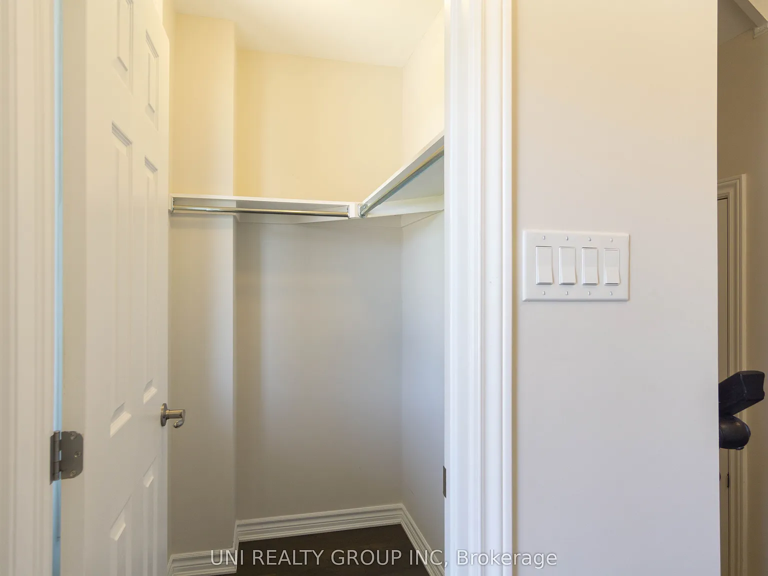 3 bed, $2,600 — Photo 3