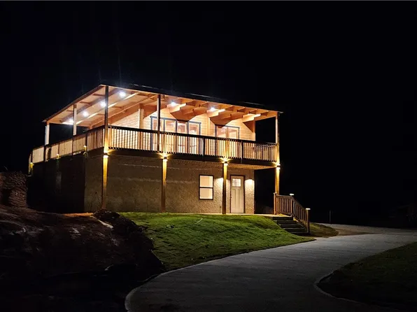 918 Blackjack Rd, Westminster, SC 29693