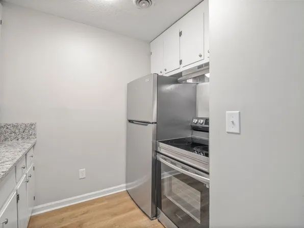 2 Bed/1 Bath Available In Martinsville, Va, 300 Dye Plant Rd #F, Martinsville, VA 24112