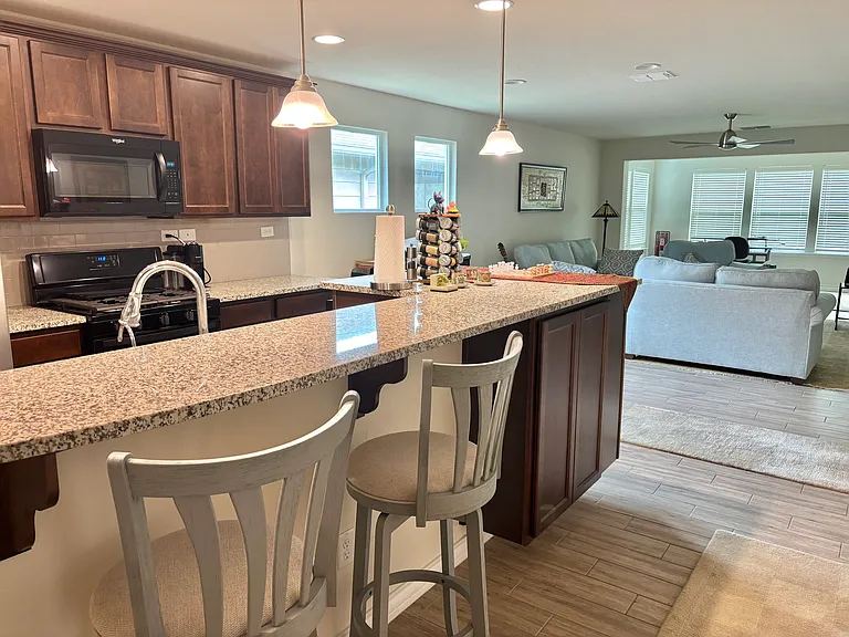 Kitchen Granite Island, Gas Oven & Microwave