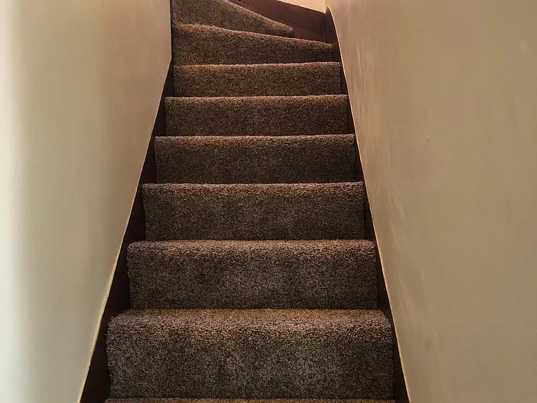 202 Cottage St #UPSTAIRS — Photo 11