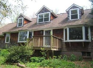 9 Louis Ave, Valley Cottage, NY 10989