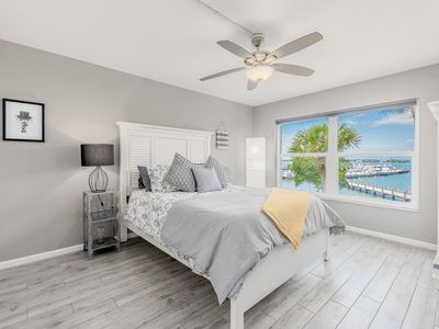 390 NE Edgewater Drive #302, Stuart, FL, 34996