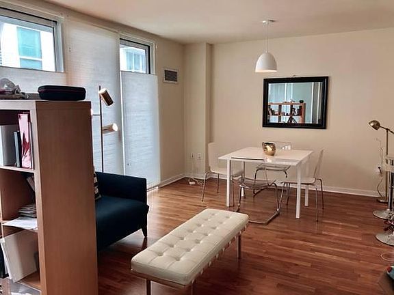 3rd image of 555 4th St Unit 708