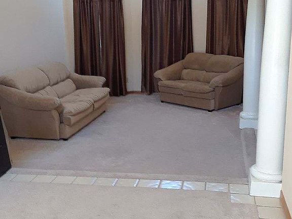 2nd image of 1523 E Tierra Buena Ln