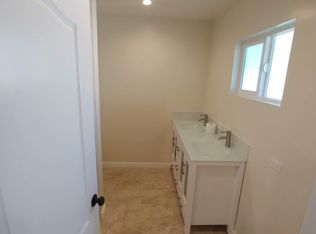 19201 Friar St, Reseda, CA 91335