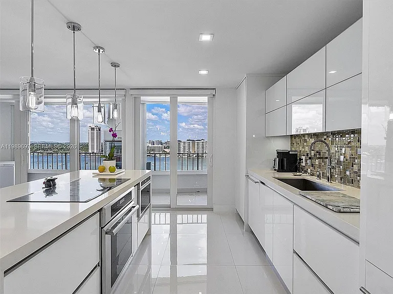 550 S Ocean Blvd #1509 — Photo 12