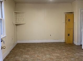 7 Charles St #B, Hudson, NH 03051
