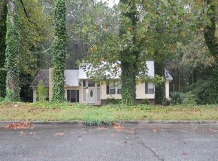 960 Carlo Woods Dr SW, Atlanta, GA 30331