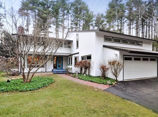 172 Annursnac Hill Rd, Concord, MA 01742