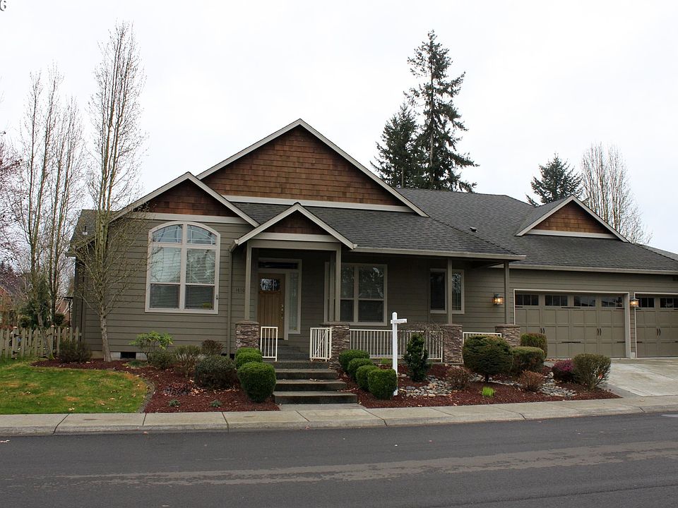 1st image of 18107 NE 26th St