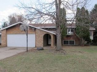 2209 Gunflint Trl N, Brooklyn Park, MN 55444