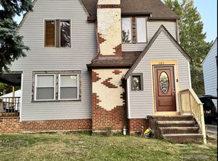 5323 Clement Ave, Maple Heights, OH 44137