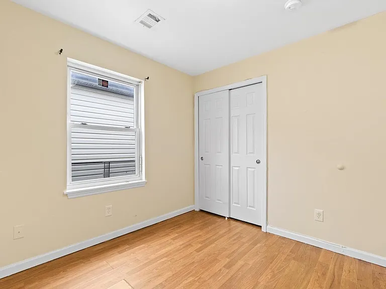 73 Woodlawn Ave #2 — Photo 5