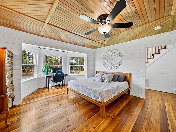 33rd image of 1505 Pendergrass Rd